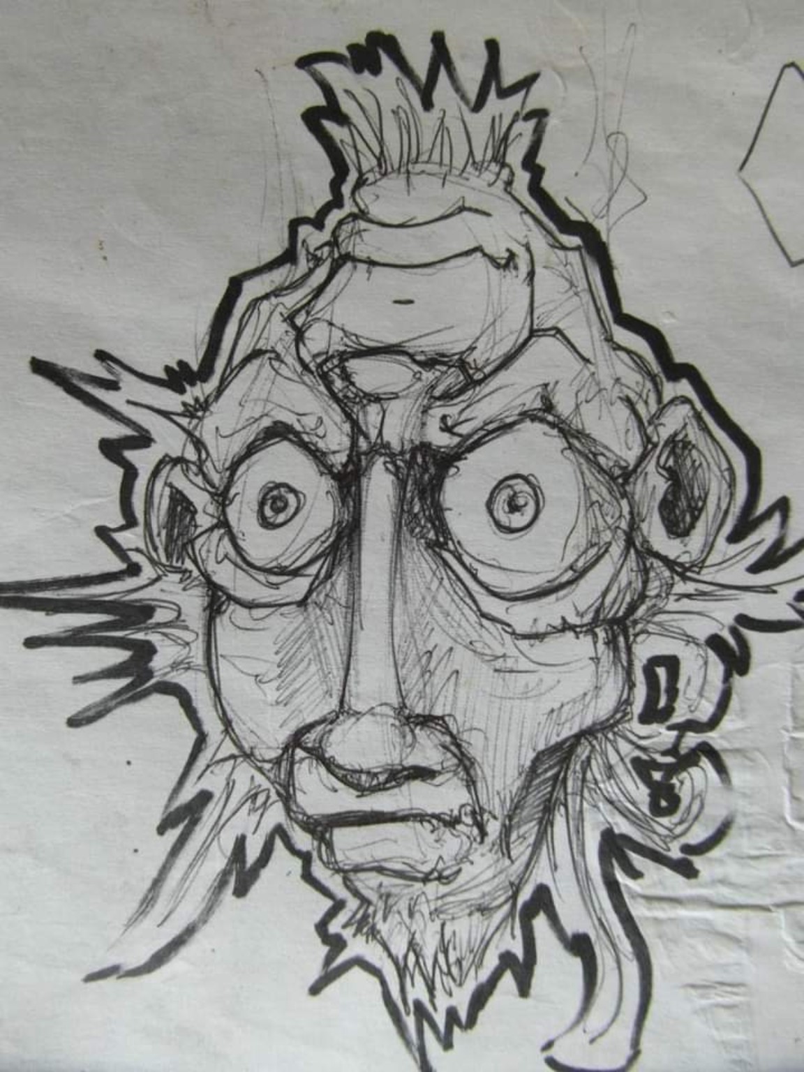 Portrait caricatural couronné dessiné à l’encre noire