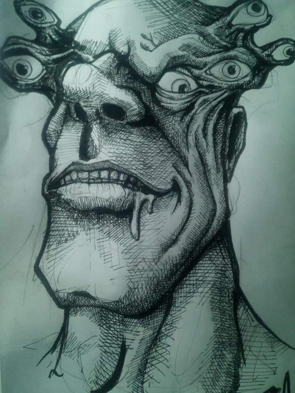 Portrait biomécanique au visage allongé
