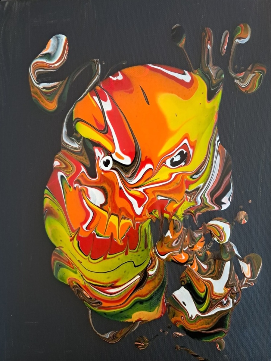 Visage organique de la série Petit Monstre, peint en orange, jaune, vert, rouge, blanc et noir